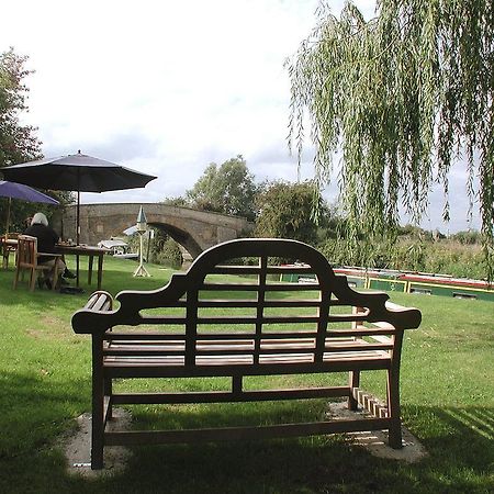 The Trout At Tadpole Bridge Otel Faringdon Dış mekan fotoğraf