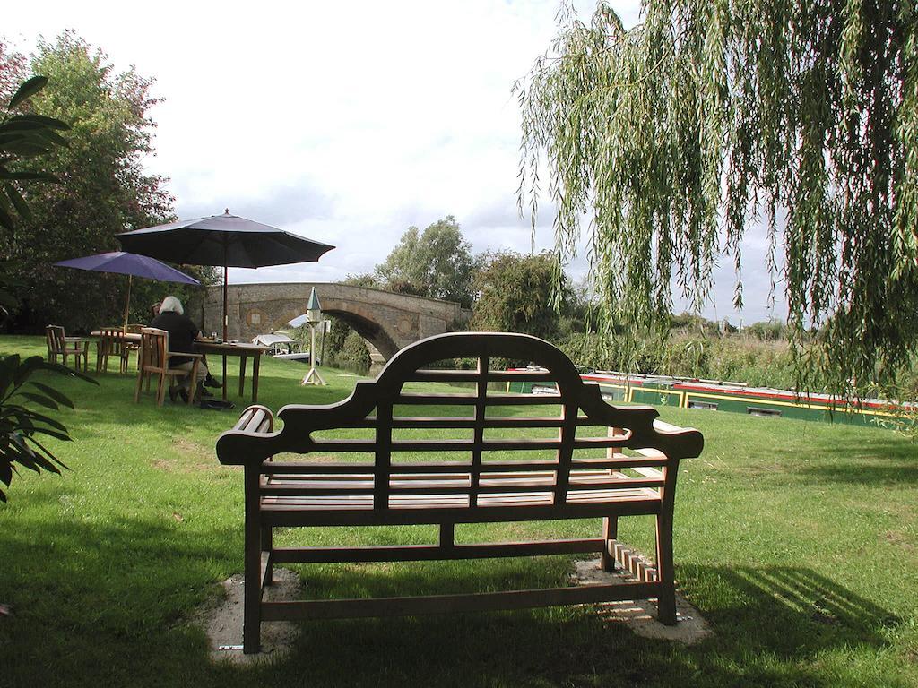 The Trout At Tadpole Bridge Otel Faringdon Dış mekan fotoğraf